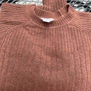 Crop sweater